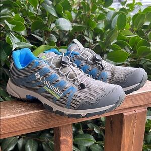 Columbia Women’s light hiking shoes